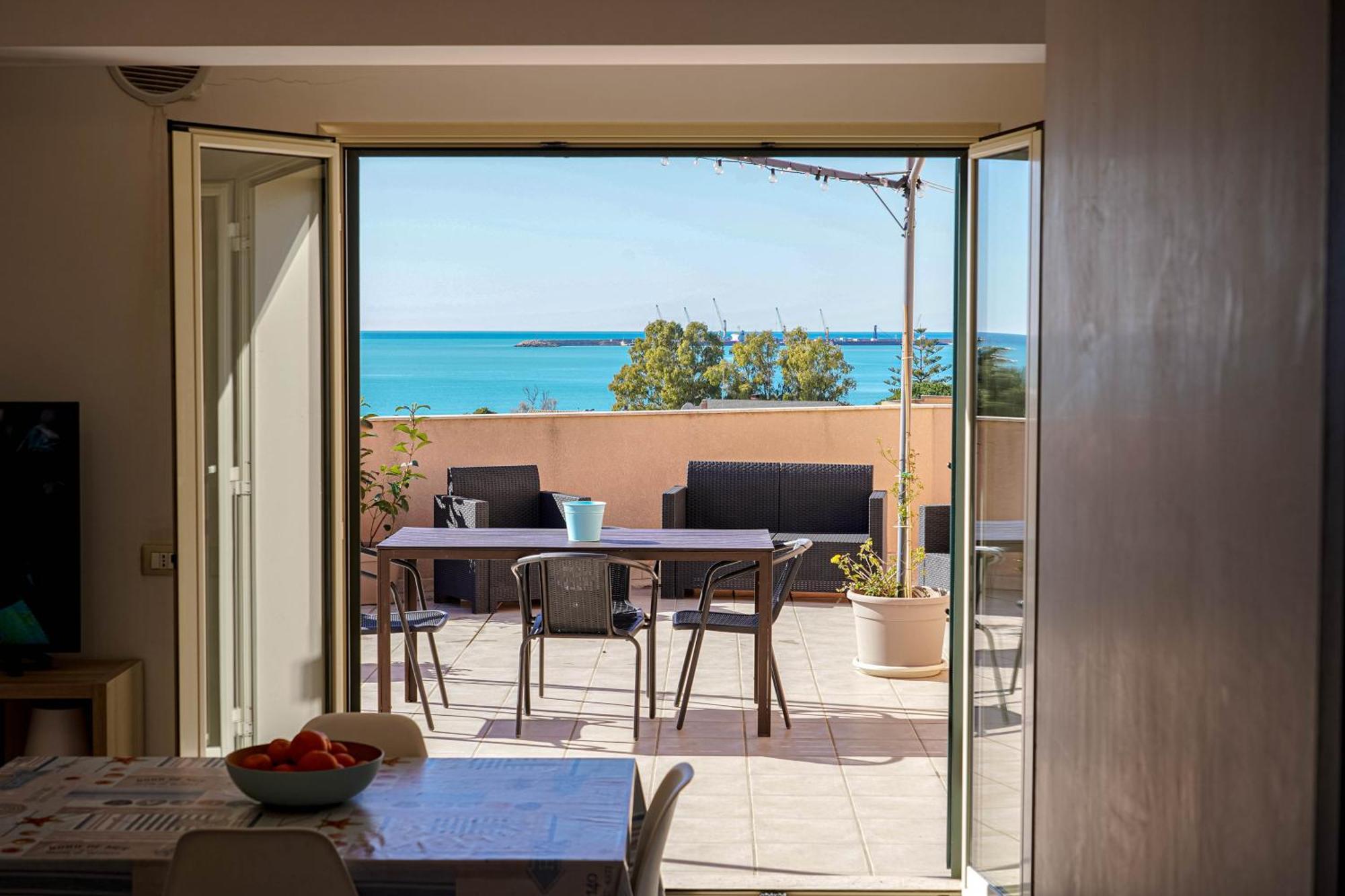 Attico Terrazza Cielomare Seaview Apartman Pozzallo Kültér fotó