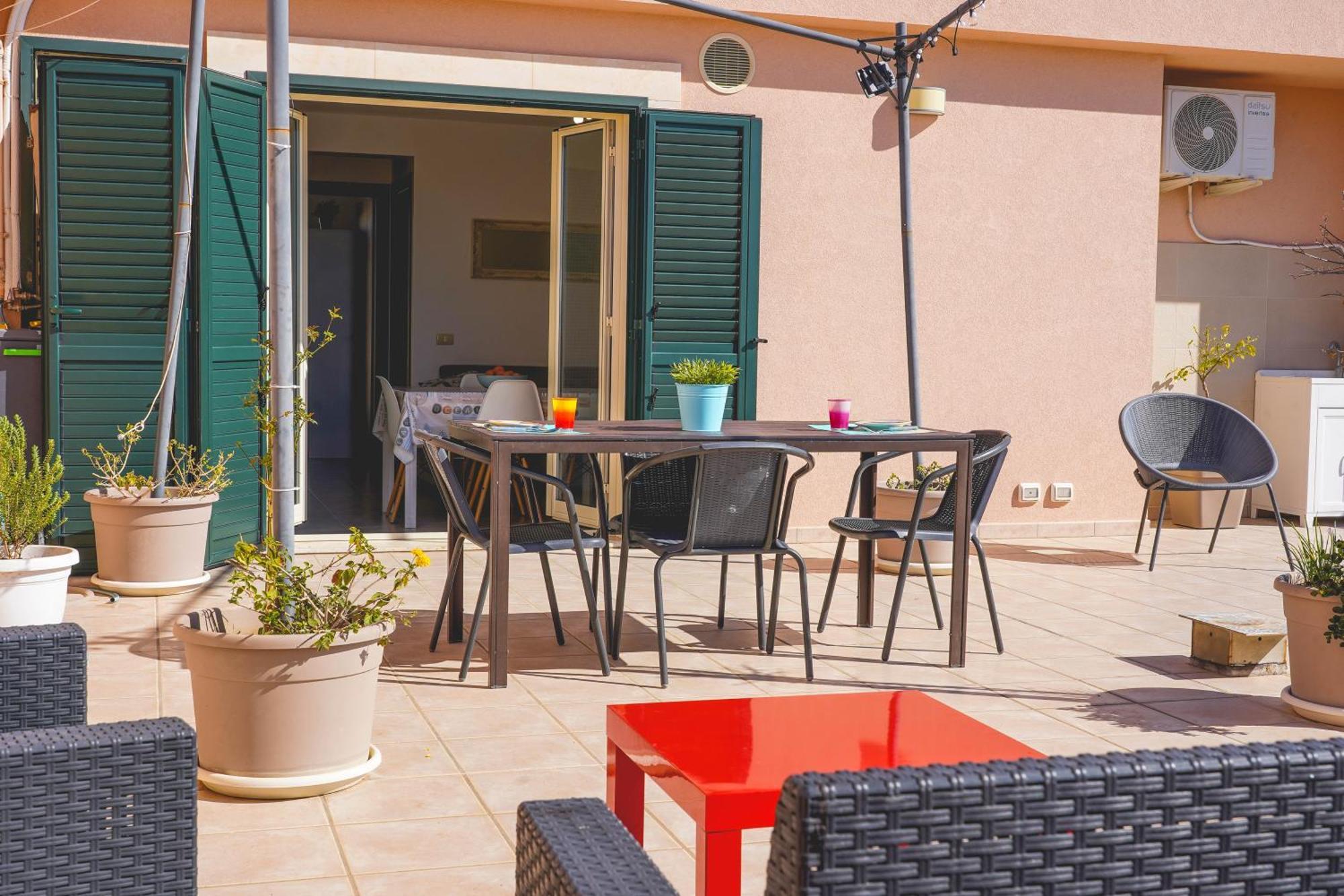 Attico Terrazza Cielomare Seaview Apartman Pozzallo Kültér fotó